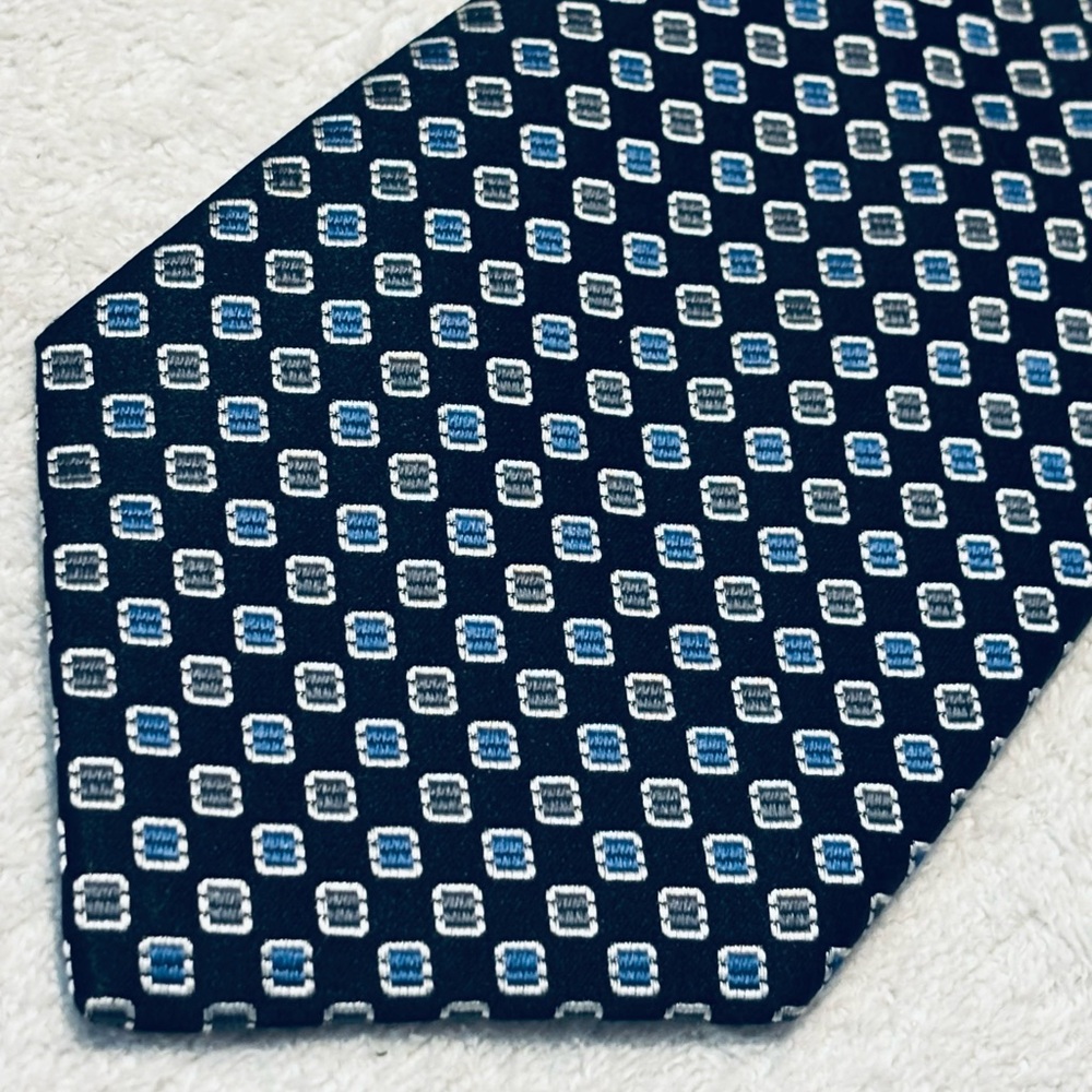 Brand New High Quality Custom Tie By ANYTHING BUT MONDAY